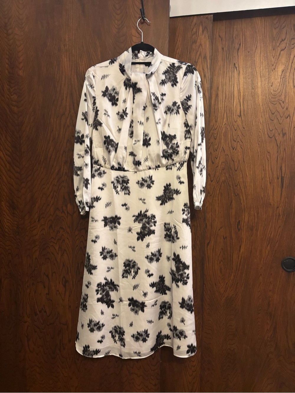 Ann Taylor White and Black Floral Midi Dress